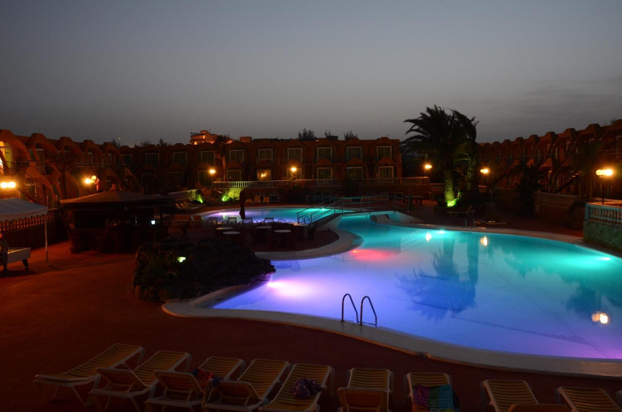 Aparthotel La Piramide كوستا دي أنتيجوا المظهر الخارجي الصورة