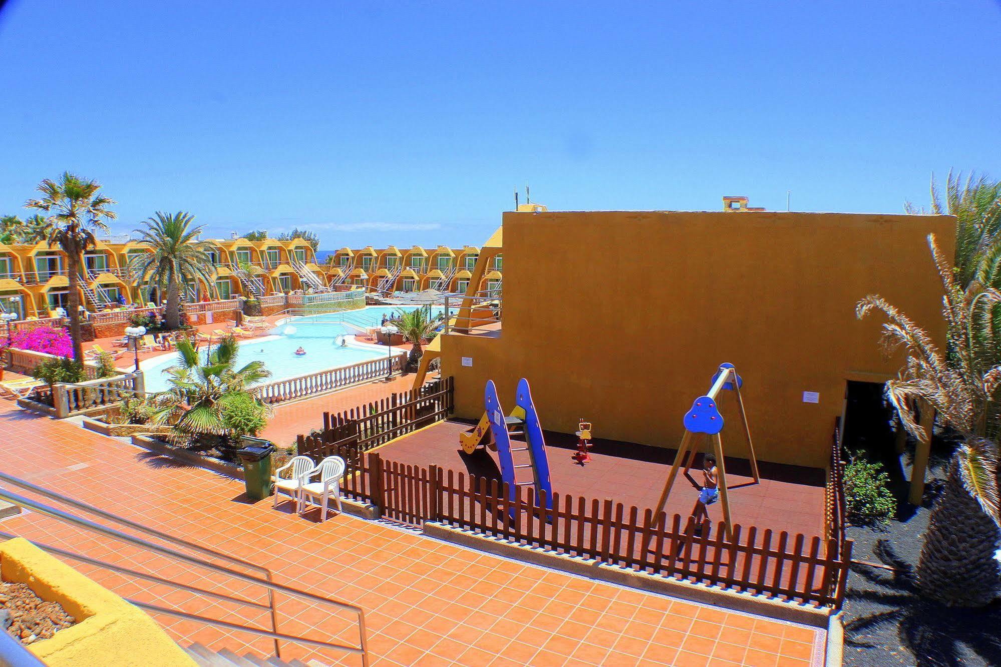 Aparthotel La Piramide كوستا دي أنتيجوا المظهر الخارجي الصورة